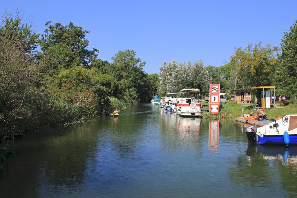 Mueritzparadies - Feriendorf Alte Fahrt Rechlin Extérieur photo