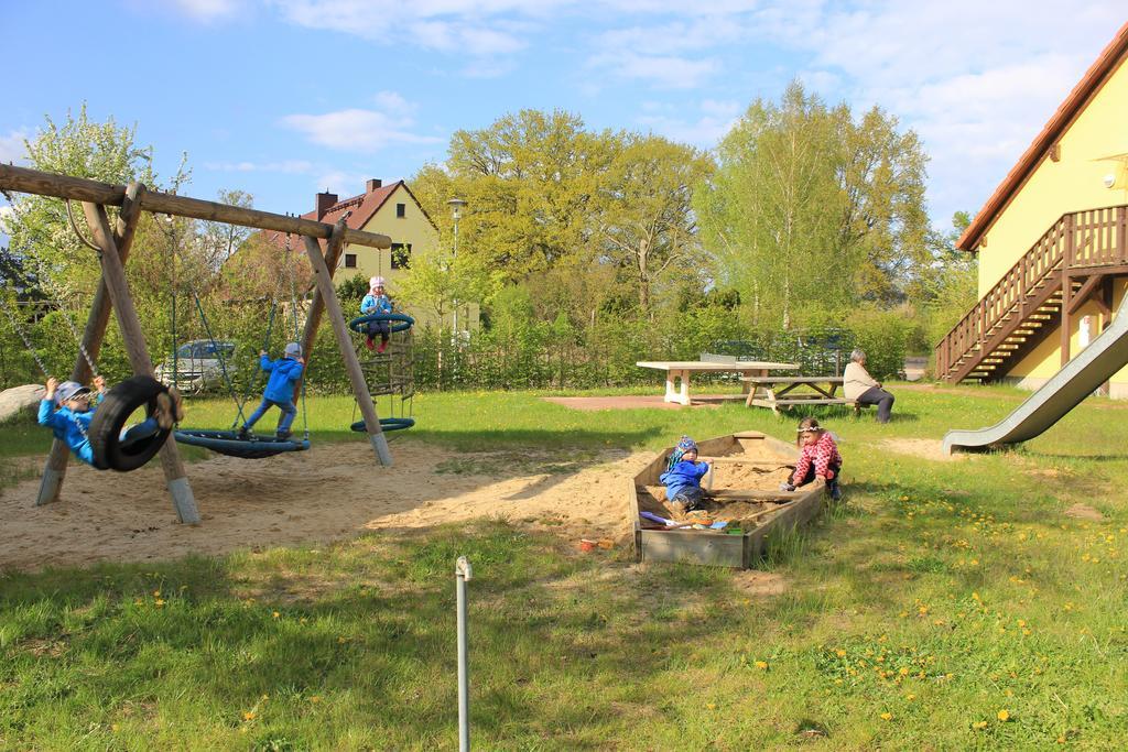 Mueritzparadies - Feriendorf Alte Fahrt Rechlin Extérieur photo