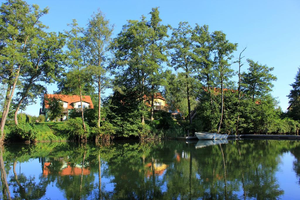 Mueritzparadies - Feriendorf Alte Fahrt Rechlin Extérieur photo